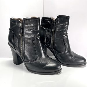 Frye Black Leather Boot / Style: Sylvia Piping Bootie 7.5